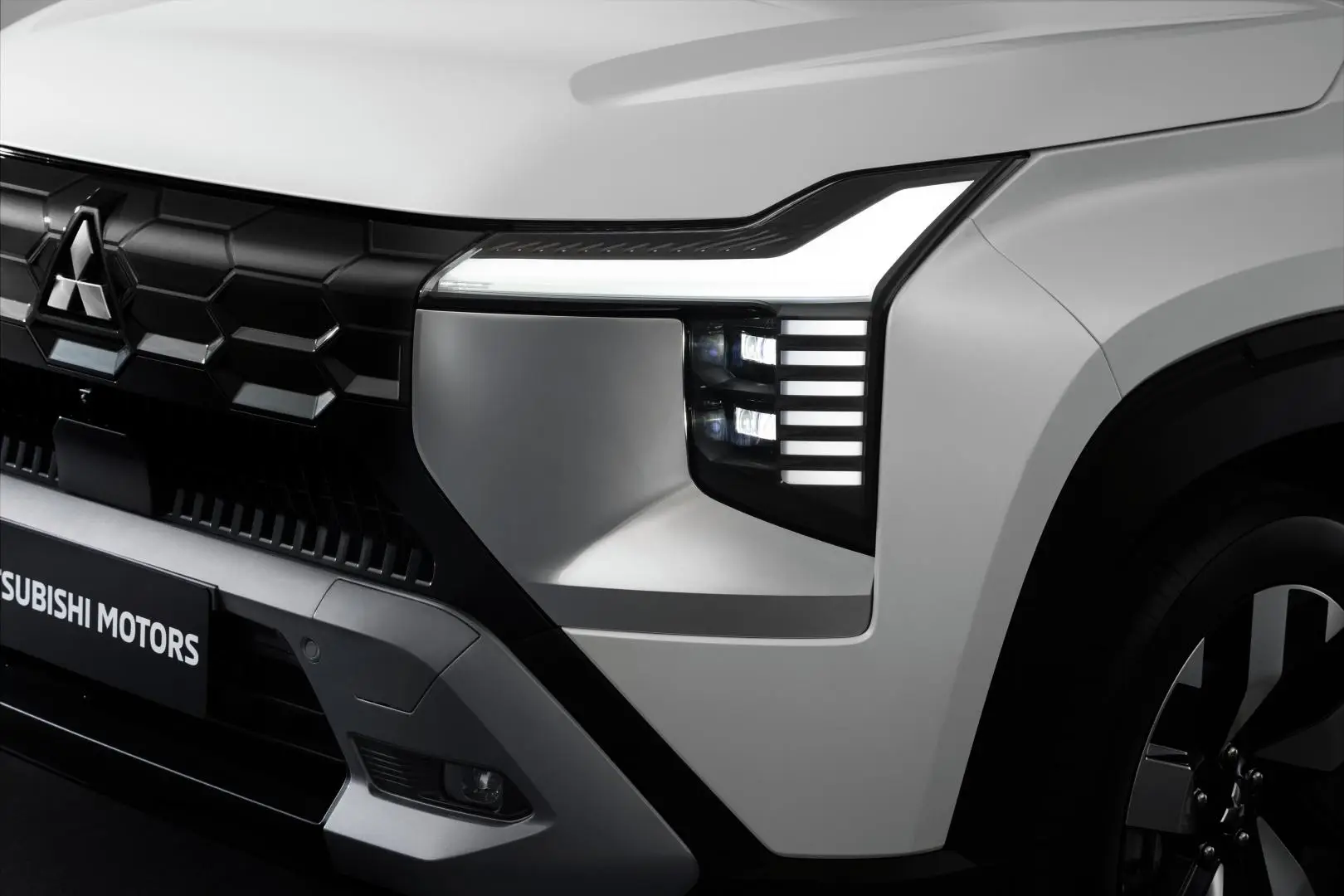 5-che-do-lai-cua-mitsubishi-destinator-thiet-ke